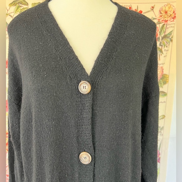 Don’t Ask Why made in Italy long OSFM black button cardigan. Long sleeves - Picture 2 of 6